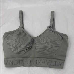 Kindred Bravely Sublime Hands-Free Pumping & Nursing Sports Bra wireless medium